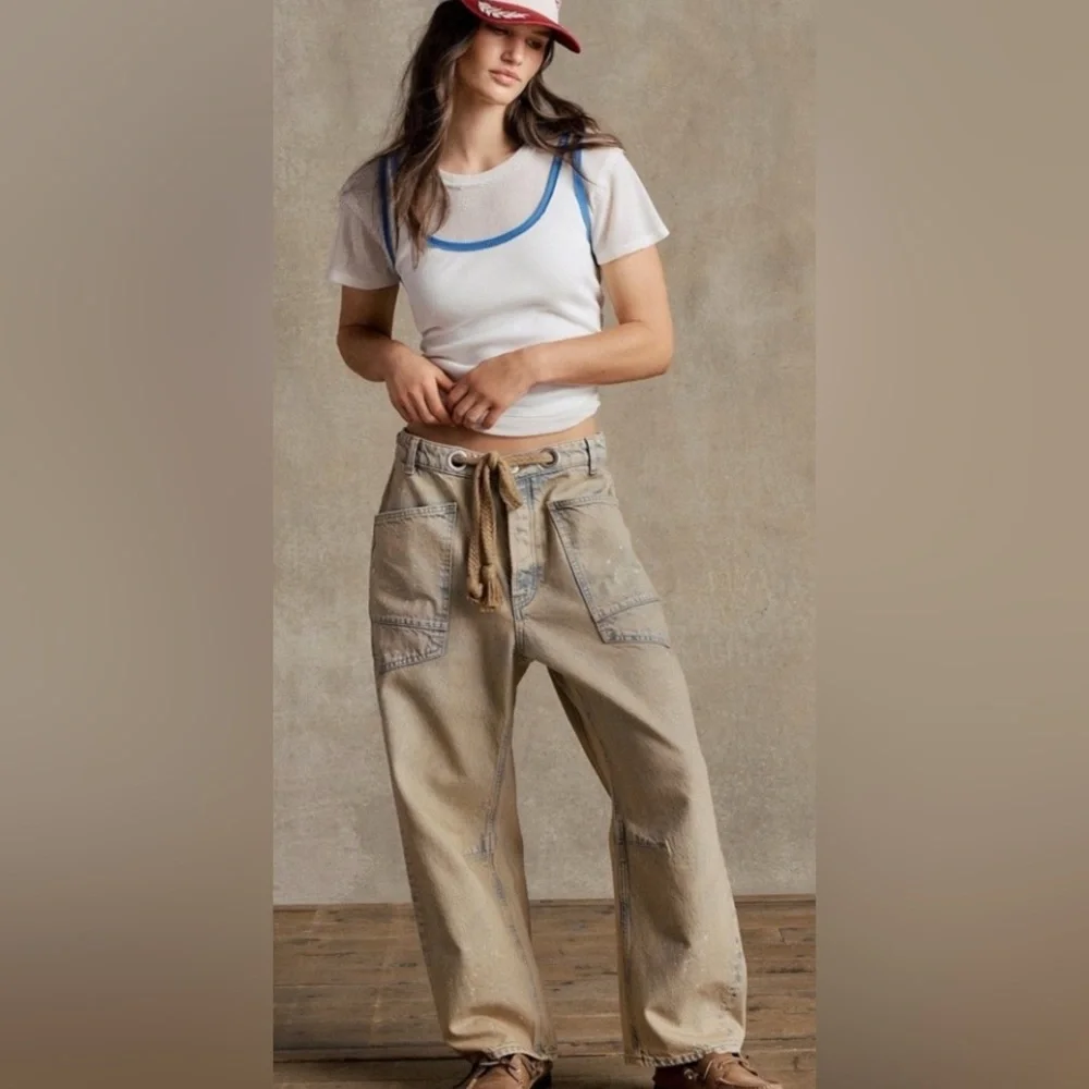 Free People, We the Free Moxie Barrel Jeans,  washed, never worn  size 26 Cowby